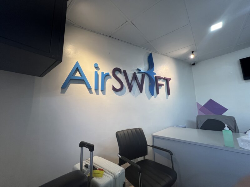 マニラ第4ターミナルの脇にあるエルニド行のチケット売り場