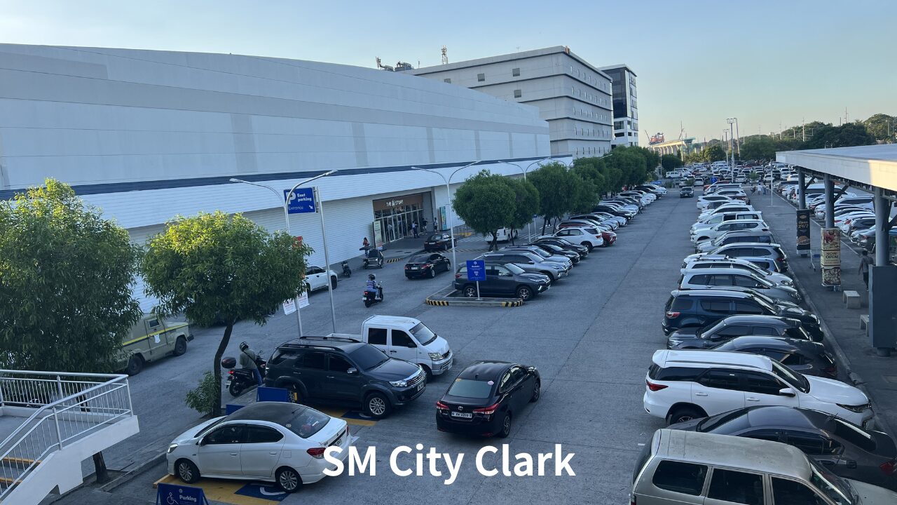 アンヘレス特別経済区のSMクラーク