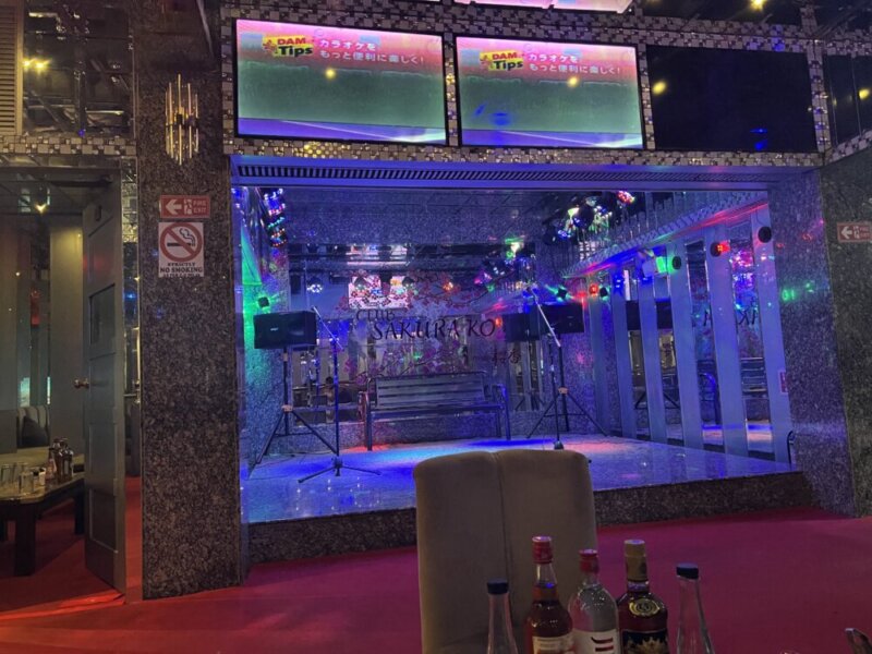 カラオケステージ